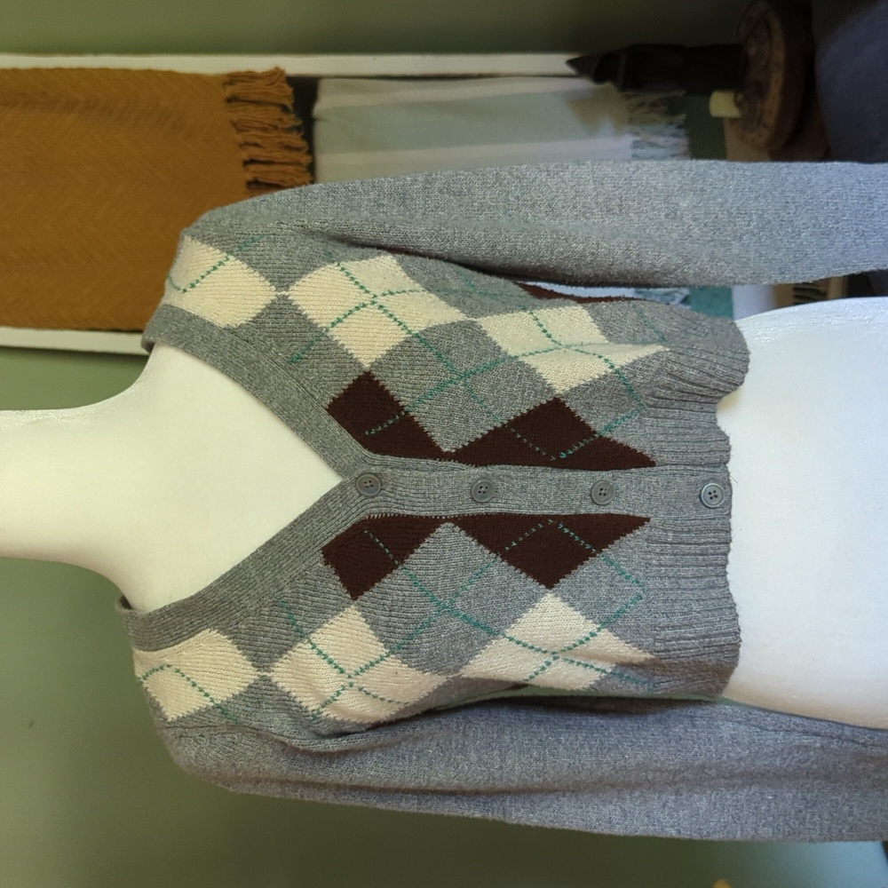 American Eagle Argyle crop Cardigan size XS
